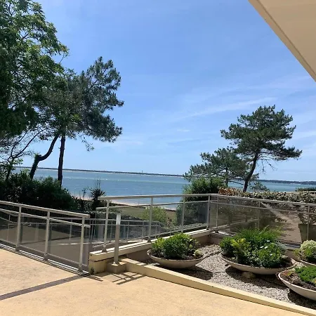 Sublime With Access And Small Terrace Arcachon